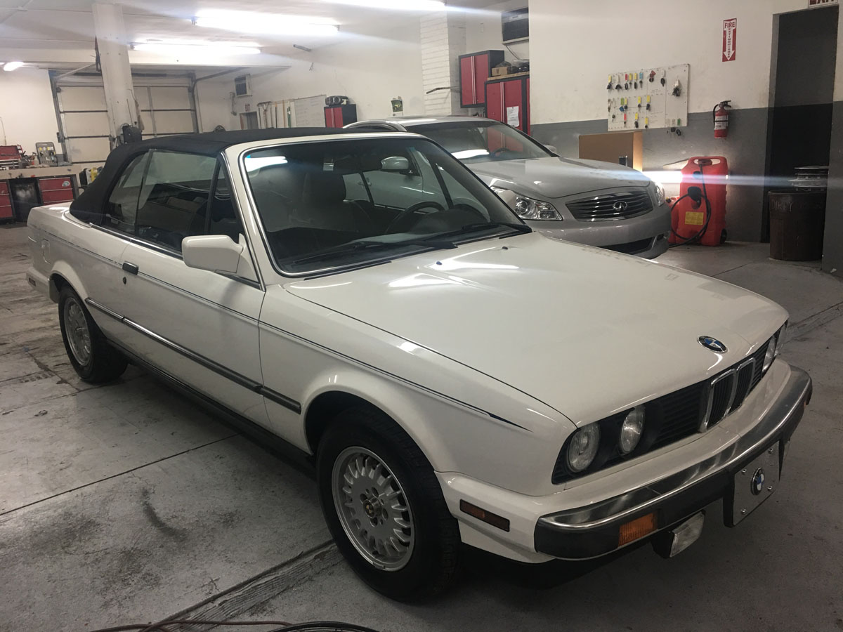 1989 BMW 325ic - White