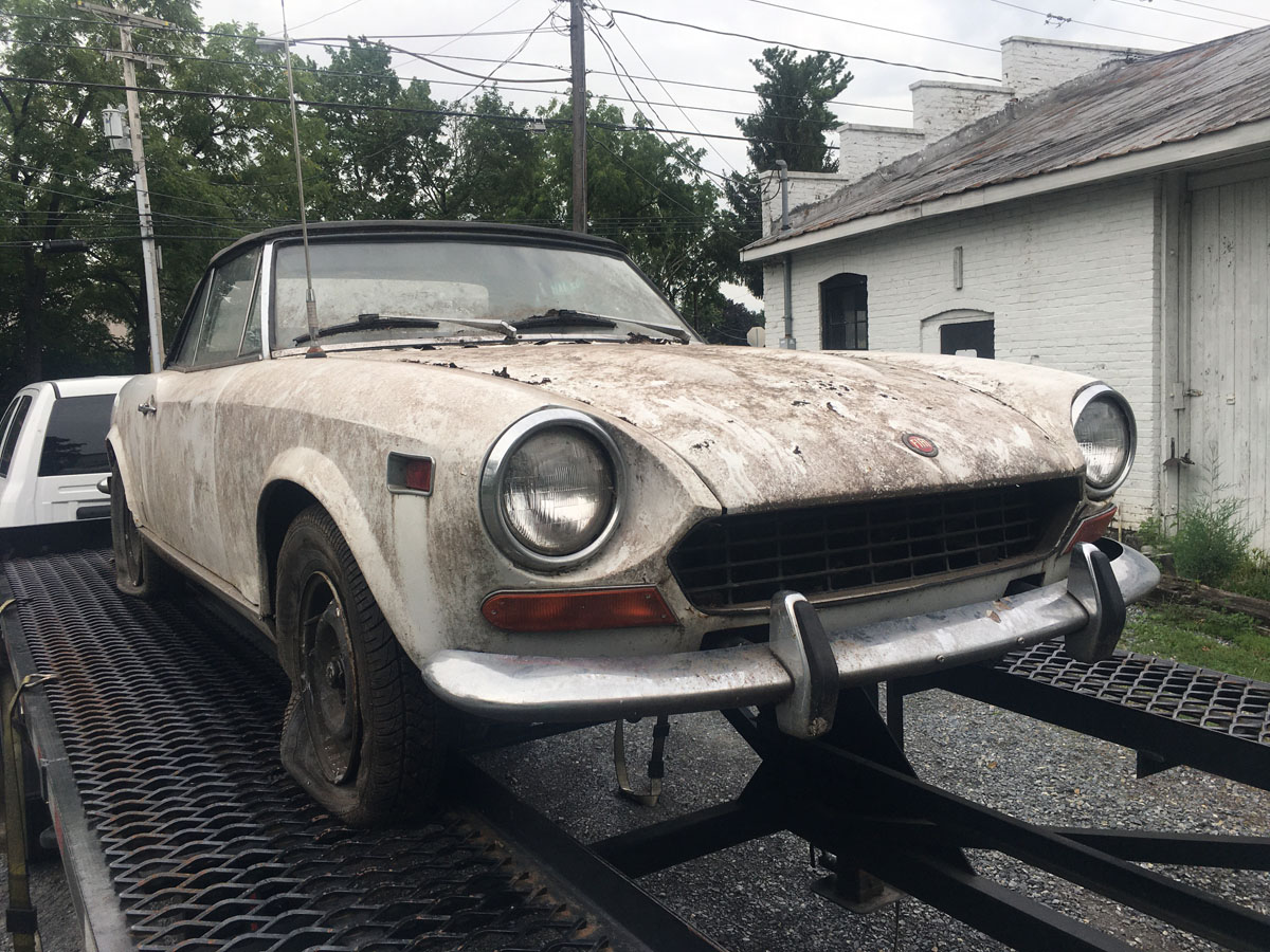 1974 Fiat 124 Sport Spider 1800 - White