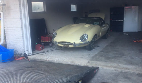 1966 Jaguar E-type 1