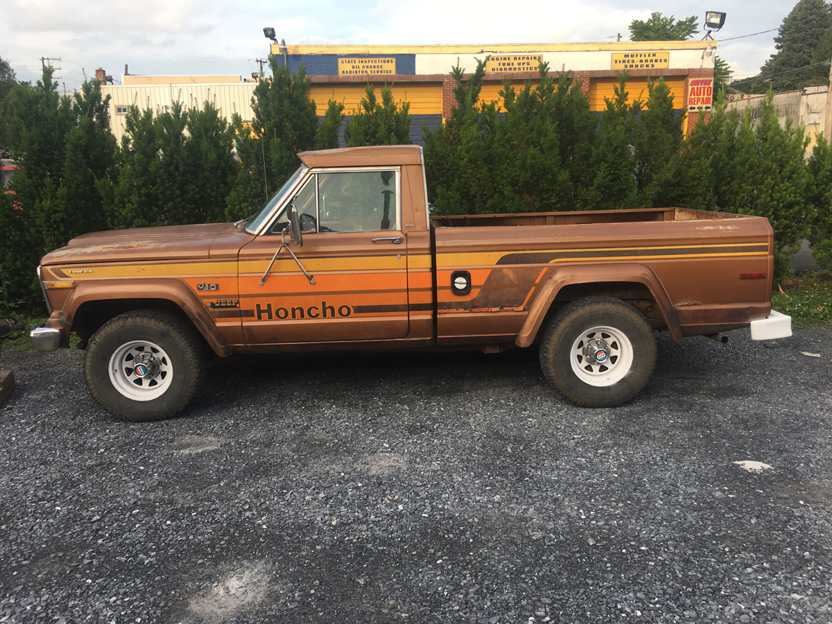 1979 Jeep J10 Honcho - Brown